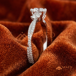 Elegant 925 Sterling Silver Oval Cut Diamond Engagement <b>Ring</b> with <b>Split</b> Shank and Baguette Accent Band for Women - Product Image 2