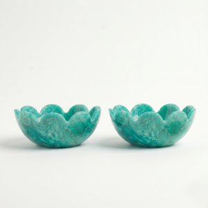 Plato de Resina Verde con Diseño de Espiral Hecho a Mano, Tazón Decorativo Translúcido con Efecto Marmoleado para Decoración del Hogar, Pequeño Plato de Resina con Diseño Espiral Inspirado en el Arte - Product Image 2