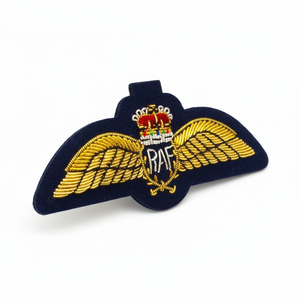 Badges brodés sur mesure en bullion, à coudre et thermocollants, en tissu - Product Image 1