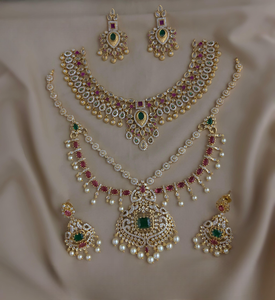 Conjunto de collar de calidad premium, oferta combinada, hermoso diseño, perfecto para ocasiones festivas, joyería sureña india, acabado mate con circonitas. - Product Image 1