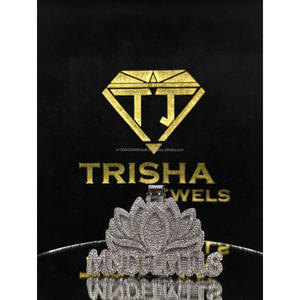 จี้รูปดอกบัวแบบปรับแต่งได้ ประดับเพชรโมอิสซาไนต์ VVS เงินแท้ 925 ดีไซน์ Iced Out เครื่องประดับสำหรับทุกเพศ โดย Trisha Jewels - Product Image 1