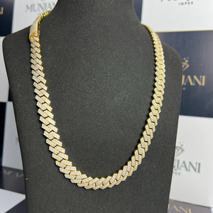 Collier cubain hip-hop plaqué or jaune de qualité supérieure, certifié IGI, avec chaîne à maillons croisés et pierres rondes taille brillant, idéal pour les soirées féminines - Product Image 4