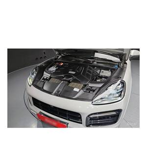 Porsche Cayenne 3.0 Coupé 2024, 33,827 km, Volante a la Izquierda, Caja de Cambios Automática, Asientos de Cuero con Cámara Trasera - Product Image 6