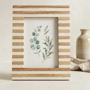 Marco de Fotos de Resina Artesanal de Lujo con Incrustaciones de Hueso, Portafotos Hecho a Mano con Diseño de Mosaico Sofisticado para Decoración del Hogar - Product Image 1