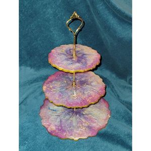 Soporte de Resina Distintivo para Pastel, Decoración Elegante para Mesa de Postres, Suministro Esencial para Decoración de Pasteles, Modelo RR ENTERPRISES - Product Image 1