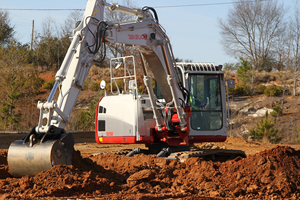 Mini-excavatrice sur chenilles Takeuchi TB2150R, moteur Yanmar contrôlé par PLC, hydraulique HYDAC, godet hydraulique de 0,09 m, moment de charge élevé - Product Image 2