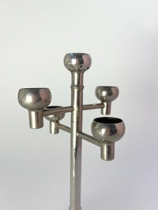 Soporte Geométrico Brutalista de Brazos Cruzados para Múltiples Velas • Suministros Comerciales para Banquetes - Product Image 3