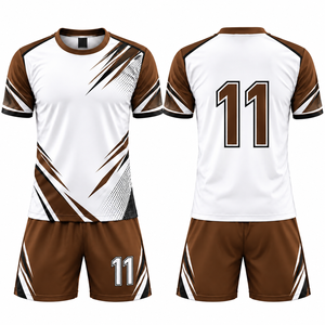 Uniforme de Fútbol Personalizado Blanco y Marrón, Cuello Redondo, Manga Corta, Impresión Sublimada, Secado Rápido, para Hombre Adulto - Product Image 1