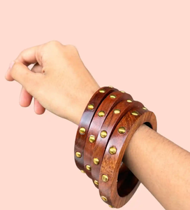 Brazalete de Madera Natural Hecho a Mano con Patrón Clásico para Parejas, Joyería para Fiestas, Regalo para Mujeres - Product Image 1