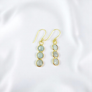 Boucles d'oreilles pendantes en pierre d'aquamarine – Boucles d'oreilles longues faites à la main en pierre naturelle facettée pour femmes - Product Image 1