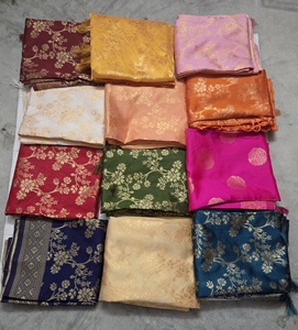 Collection de dupattas en soie artisanales Banarasi de luxe pour femmes, étoles ethniques multicolores avec élégante tissage Zari doré - Product Image 1