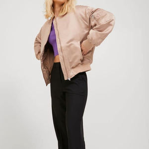 Veste en satin pour femmes de haute qualité personnalisable, style tendance, prix de gros, respirante, séchage rapide, service OEM - Product Image 5