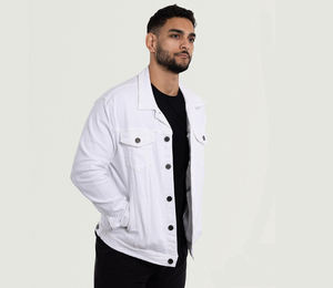 Veste en jean unisexe épaisse de style cowboy, veste en denim noire avec logo en relief, denim pour homme - Product Image 3