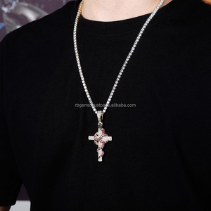 จี้เพชรแล็บโกรว์สำหรับผู้หญิงจาก RB Gems จี้เพชร VVS รูปตัวอักษร สไตล์ฮิปฮอป ประดับเพชรแบบ Iced CROSS สีเหลืองทอง ได้รับการรับรองจาก GIA - Product Image 5