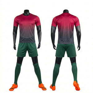 Uniformes de Fútbol Personalizados al por Mayor, Transpirables y Cómodos, Sublimados, para Equipos Deportivos, Uniformes de Fútbol para Hombre - Product Image 3