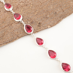 Pulseras de diseño tenis chapadas en plata de ley 925 con gema de rubelita rosa talla pera y engastes de latón hechos a mano para mujer - Product Image 1