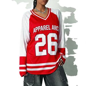 Venta al por mayor de fábrica: Camiseta deportiva de malla para mujer, estilo fútbol, manga larga, oversize, ropa urbana OEM ODM - Product Image 1