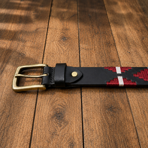 Cinturón de Cuero Étnico Bordado con Patrón Geométrico Rojo Blanco Negro Hebilla de Pin Casual Rectangular de Cobre Duradero - Product Image 3