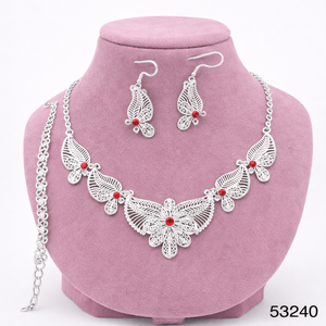 MOLL JEWELLERS Cadena de Cobre Chapado en Oro con Diseño de Hoja y Circonitas Naturales para Mujer, 16 Pulgadas, Ideal para Bodas - Product Image 4