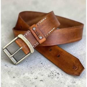 Cinturón de cuero genuino estilo retro con hebilla de latón, hecho a mano, diseño moderno, cinturones para accesorios de hombre, personalizable y duradero - Product Image 5