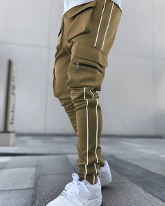 Pantalones deportivos de poliéster con ribete reflectante, pantalones de chándal de secado rápido, fabricante mayorista, pantalones jogger personalizados para hombre - Product Image 2