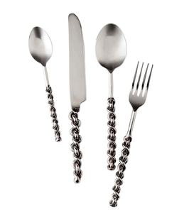 Juego de cubiertos de acero inoxidable real Juego de cubiertos de mango hecho a mano con diseño de cadena rústica de acero inoxidable plateado - Product Image 1