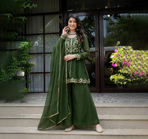 Vente en gros Eid Ramzan Spécial Salwar Kameez Vêtements de Mariage Pakistanais Faux Georgette Fantaisie Kurti-Palazzo - Product Image 1
