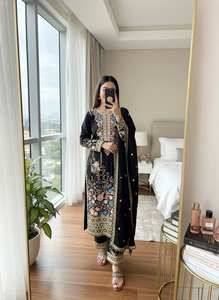 Lanzamiento del Nuevo Conjunto de Fiesta de Diseñador: Top de Seda Chinon, Pantalón Plazzo y Dupatta - Product Image 2