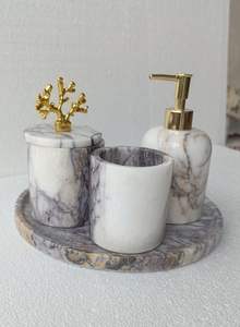 Accessoires de salle de bain en marbre blanc, l'ensemble principalement composé de flacon à lotion et de porte-savon. - Product Image 6