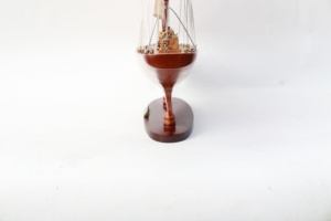 Modèle de bateau à voile en bois fait main - Yacht de course classique de classe J, finition bois naturel, modèle réduit, décoration intérieure, Endeavour - Product Image 2