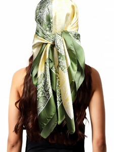 Écharpe carrée à imprimé floral en soie satinée, châle léger, hijab à franges pour un usage quotidien, plage et voyage - Product Image 4