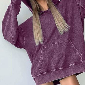 Sweat-shirt à capuche surdimensionné pour femme, style vintage, délavé à l'acide, avec logo personnalisé, en molleton épais 100% coton lourd - Product Image 4