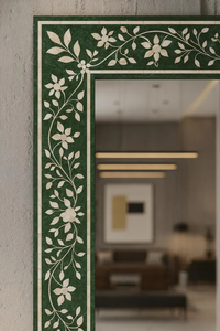 Miroir en os incrusté vert foncé |   Cadre botanique carré |   Miroir décoratif mural de luxe fait main - Product Image 4