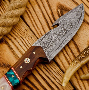 Couteau de chasse artisanal en acier Damas, lame à pointe tombante, manche en bois avec virole dorée et incrustation turquoise, à bas prix - Product Image 3