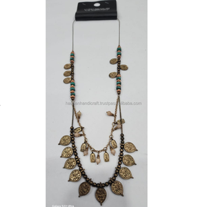 Collar de Resina Hecho a Mano, Elegante Colgante de Resina Epoxi para Mujer, Artesanía Khadim, Opción de Logotipo Personalizado para Regalo - Product Image 2