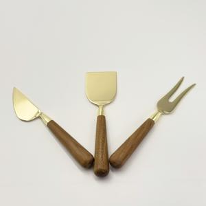 Offre Spéciale : Ensemble de Couteaux à Fromage en Acier Inoxydable de Qualité Supérieure, Design Royal Personnalisé avec Manche en Bois, à Prix Abordable - Product Image 3