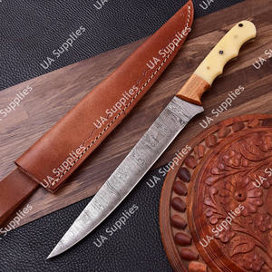 Cuchillo de pescado/filetear profesional ligero de acero de Damasco hecho a mano, afilado, de 7 pulgadas, con acabado cepillado y mango de hueso de camello para pesca. - Product Image 5