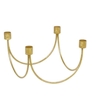 Candelabro de metal dorado con cuatro portavelas cilíndricos y brazo simétrico curvado con elegancia. - Product Image 2