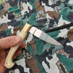 Couteaux de chasse sur mesure, couteau à dépecer en damas fait main, lame fixe, couteau de chasse d'extérieur avec étui en cuir - Product Image 1