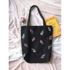 Bolsas de lona de algodón orgánico con logotipo impreso personalizado, bolsas de mano personalizadas, respetuosas con el medio ambiente - Product Image 4