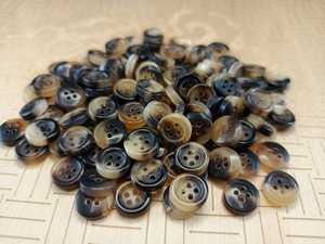 Luxury Real Ox Horn Eco-Friendly Round Polished Coat Buttons Natural Brown <b>Handmade</b> Bulk Supply Cheap Price - Product Image 1