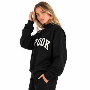 Sweat-shirt noir personnalisé pour femme, col montant oversize, en molleton brodé chenille, coupe ample, OEM ODM, avec lettres grecques - Product Image 3