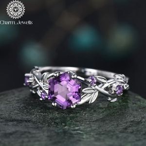 Bague de fiançailles en moissanite plaqué or 14 carats pour femme Charm Jewells, certifiée IGI, sertissage classique à griffes, pierre précieuse de 3g - Product Image 6