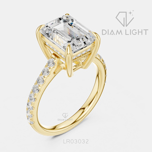 Bague de fiançailles et de mariage en or blanc 14 carats avec diamant de laboratoire taille émeraude 4,16 carats, certifié IGI, couleur F+, clarté VS+, et pavé de diamants - Product Image 4