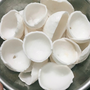 เนื้อมะพร้าวแช่แข็ง IQF แบบเป็นชิ้น สำหรับใช้ในเบเกอรี่และของหวาน - Product Image 4