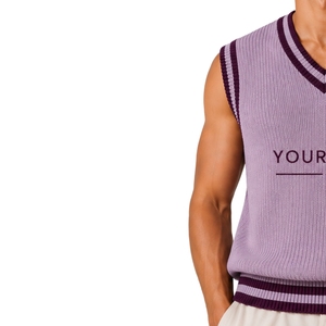 Gilet pull sans manches en maille pour homme, col en V, léger, motif rayures contrastées lavande et prune, personnalisable avec logo, vente en gros OEM - Product Image 3