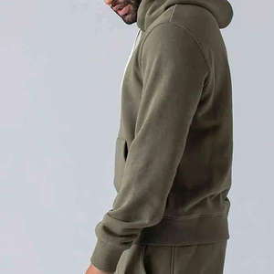 Conjunto Deportivo de Alta Calidad en Felpa de Poliéster/Algodón con Lavado Ácido, Sudadera con Capucha y Pantalones Jogger para Hombre, Color Verde Oliva Liso - Product Image 4