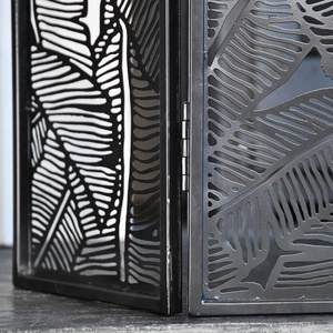 Écran de cheminée en métal à motifs de feuilles de palmier tropicales, à deux panneaux pliables, découpé au laser, protection contre les étincelles, bouclier de sécurité décoratif - Product Image 4