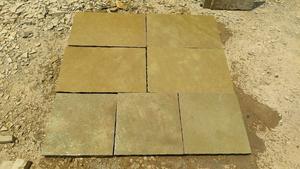Dalles de pierre lourde en calcaire jaune Tandur écologiques pour l'aménagement paysager extérieur, les allées de jardin, les patios et les espaces publics - Product Image 3