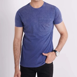 เสื้อยืดคอกลมแขนสั้นสีน้ำเงินสำหรับผู้ชาย มีกระเป๋าหน้าอก ผ้าเจอร์ซีย์ถักลำลอง ผ้าฝ้าย - Product Image 3